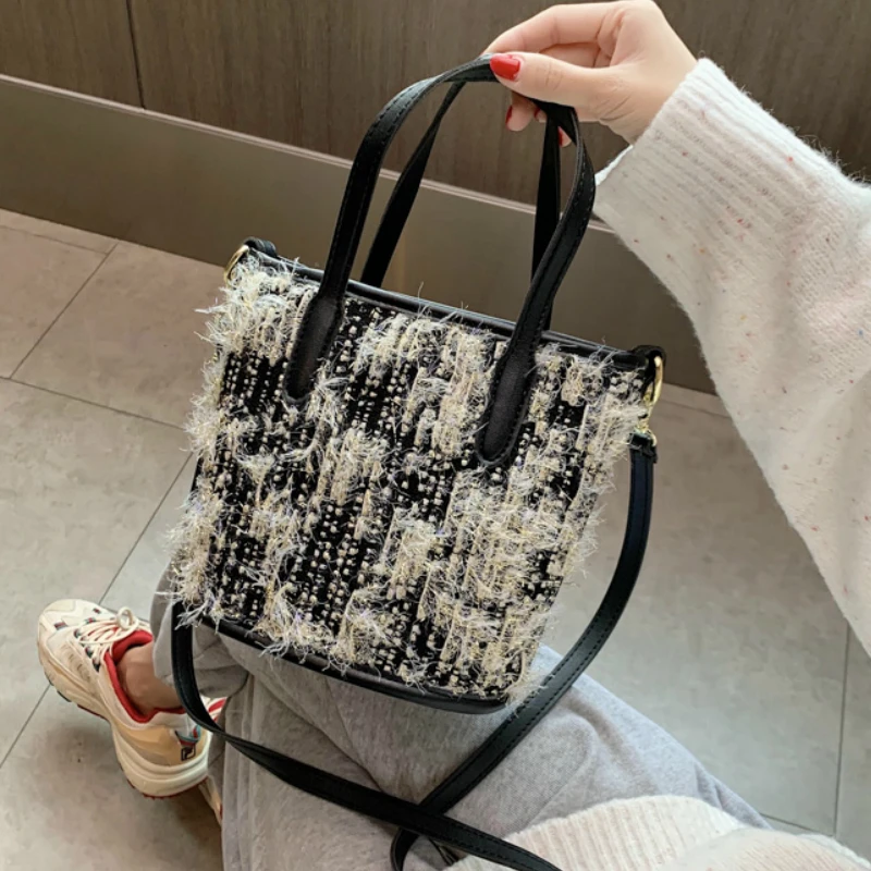 SWDF Winter Bucket Shoulder Bag Women Purses and Handbags crossbody bags Fashion WOOL Women's Totes
SWDF Winter Bucket Shoulder Bag Women Purses and Handbags crossbody bags Fashion WOOL Women's Totes