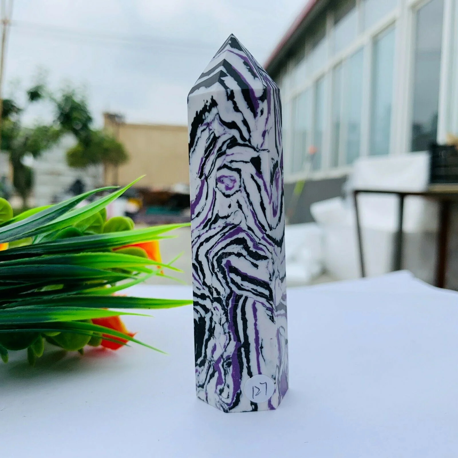 

Natural purple zebra stone crystal spire quartz obelisk wand healing stone room decoration home gemstone gift aquarium 8-12 cm
