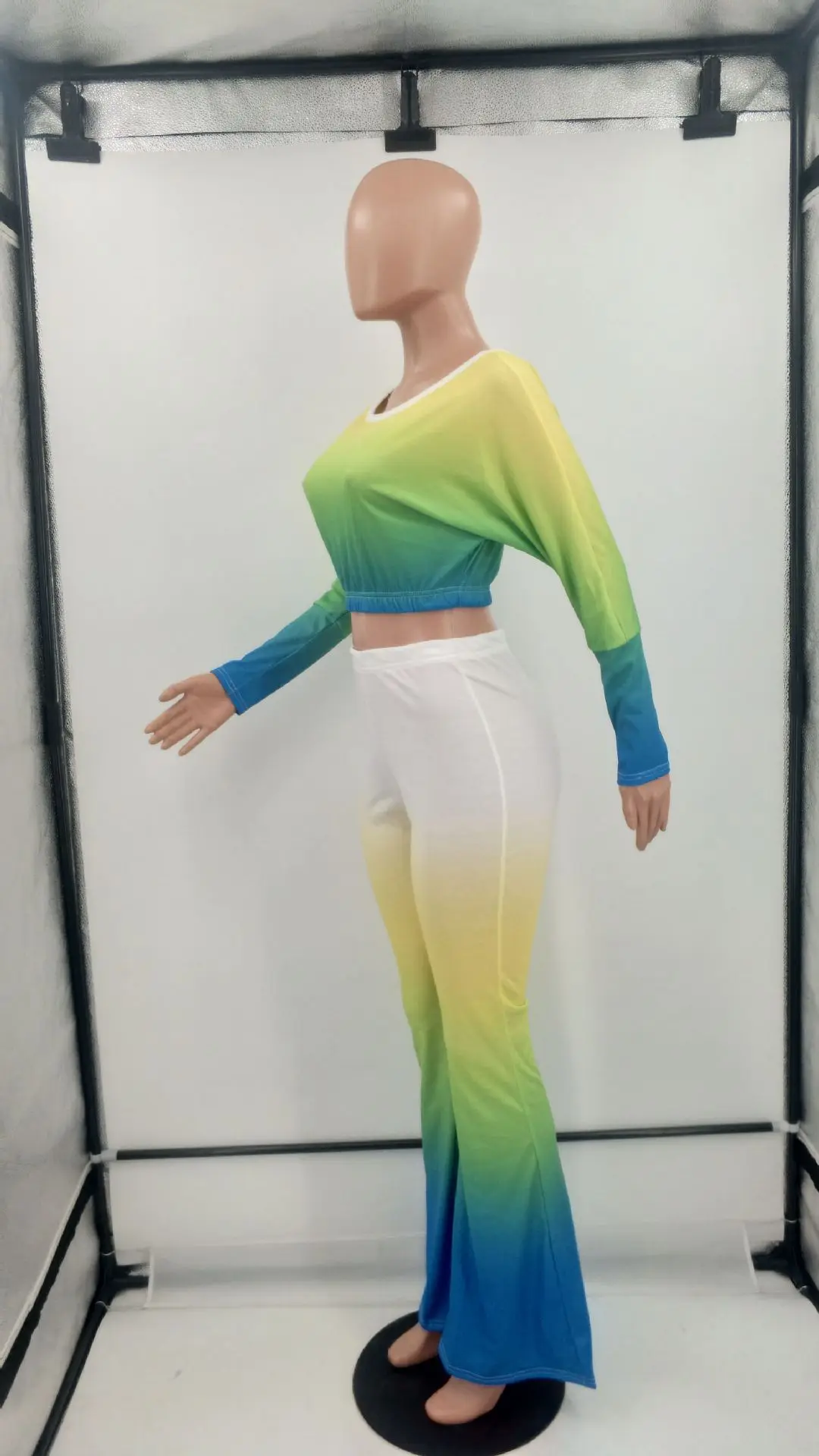 Cutubly Two Piece Set Off Shoulder Sexy Night Club 2 Piece Sets For Women Spring Autumn Long Sleeve Party Tie Dye Tracksuit 2021
Cutubly Two Piece Set Off Shoulder Sexy Night Club 2 Piece Sets For Women Spring Autumn Long Sleeve Party Tie Dye Tracksuit 2021