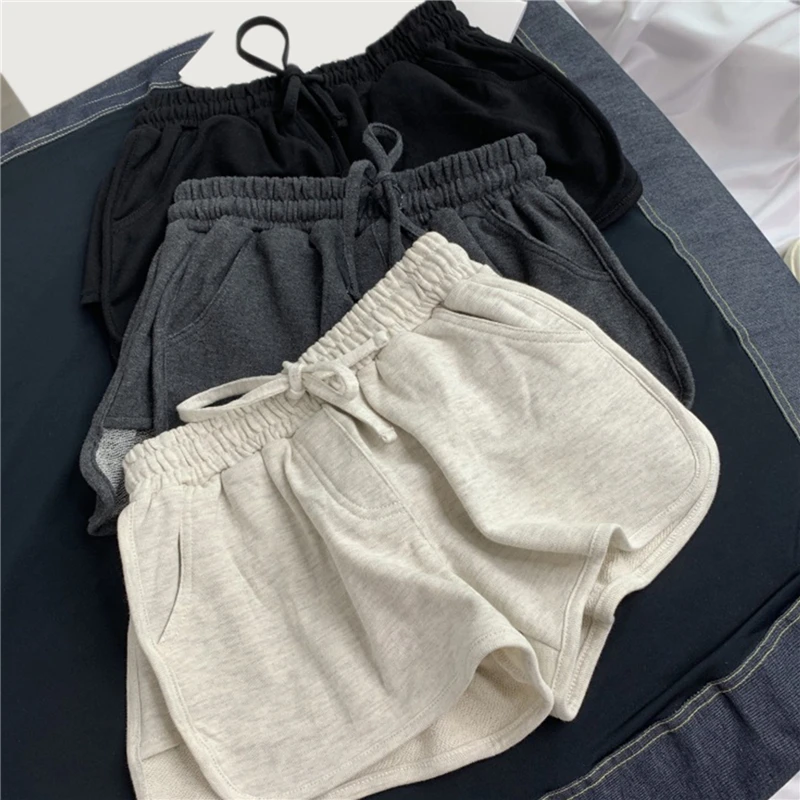 Women's Yoga Shorts Sports Running Seamless Short For Women Fitness Workout Push Up Gym Breathable Quick-dry Short
Women's Yoga Shorts Sports Running Seamless Short For Women Fitness Workout Push Up Gym Breathable Quick-dry Short