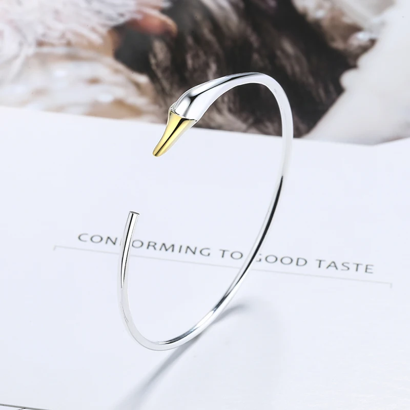 Women's Fashion Literary Style Cuff Bracelets Graceful Swan Simple Thin Female Bracelet INS Hand Accessories Gift For Lady Girls
Women's Fashion Literary Style Cuff Bracelets Graceful Swan Simple Thin Female Bracelet INS Hand Accessories Gift For Lady Girls