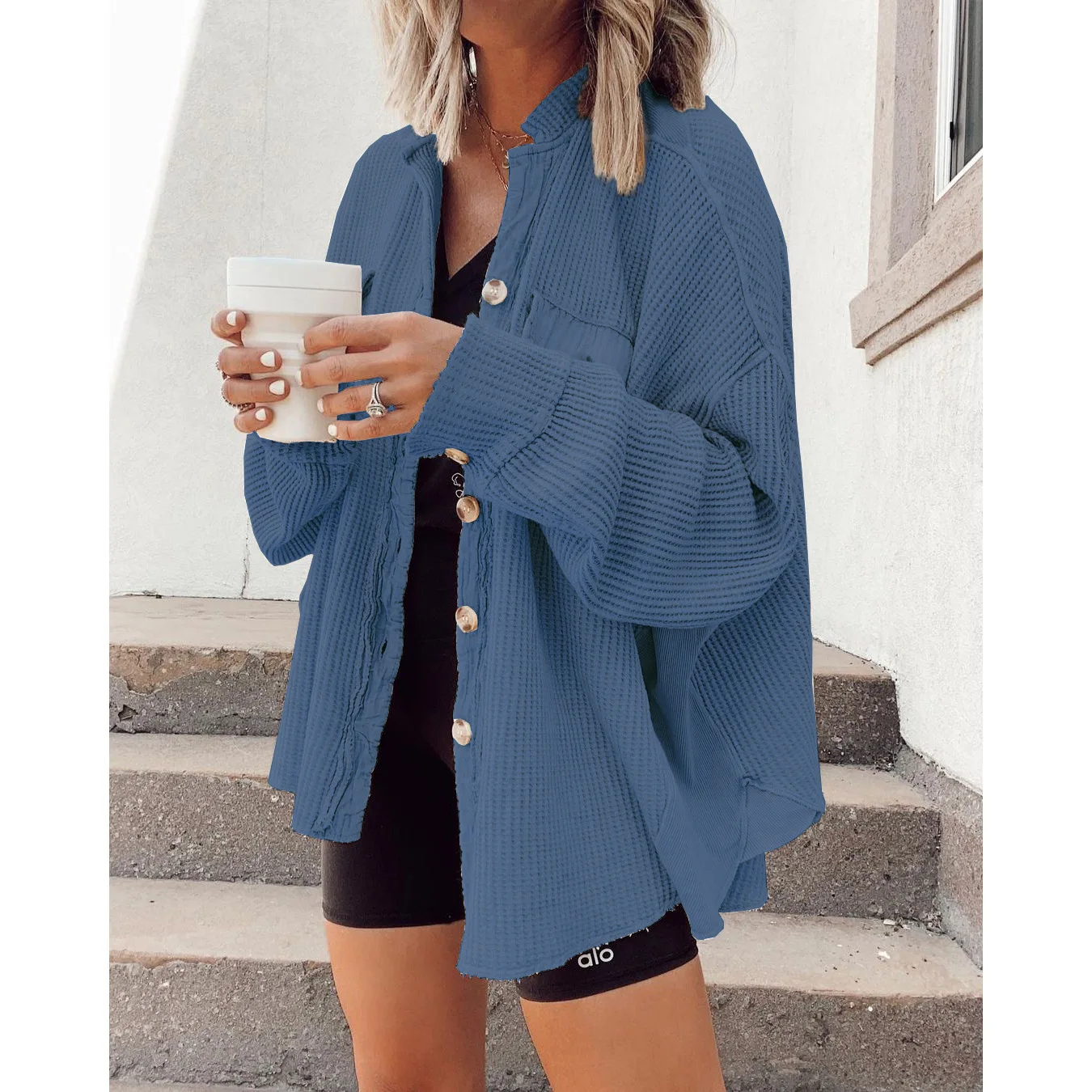 Donsignet Women Shirts Jacket 2021 New Loose Casual Shirt Batwing Sleeve Solid Color Stitched Fashion Top Women Shirts
Donsignet Women Shirts Jacket 2021 New Loose Casual Shirt Batwing Sleeve Solid Color Stitched Fashion Top Women Shirts