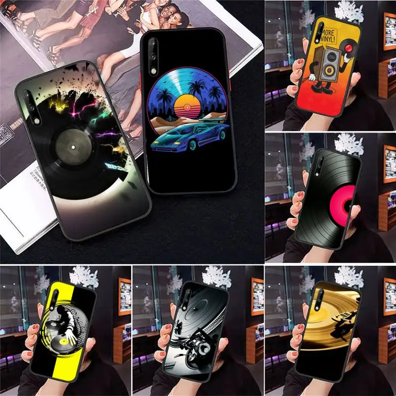 Vinyl DJ Record Art Phone Case for Samsung Galaxy J2 J4 J5 J6 J7 J8 Note5 7 8 9 10 20 prime plus lite ultra pro Fundas cover
Vinyl DJ Record Art Phone Case for Samsung Galaxy J2 J4 J5 J6 J7 J8 Note5 7 8 9 10 20 prime plus lite ultra pro Fundas cover