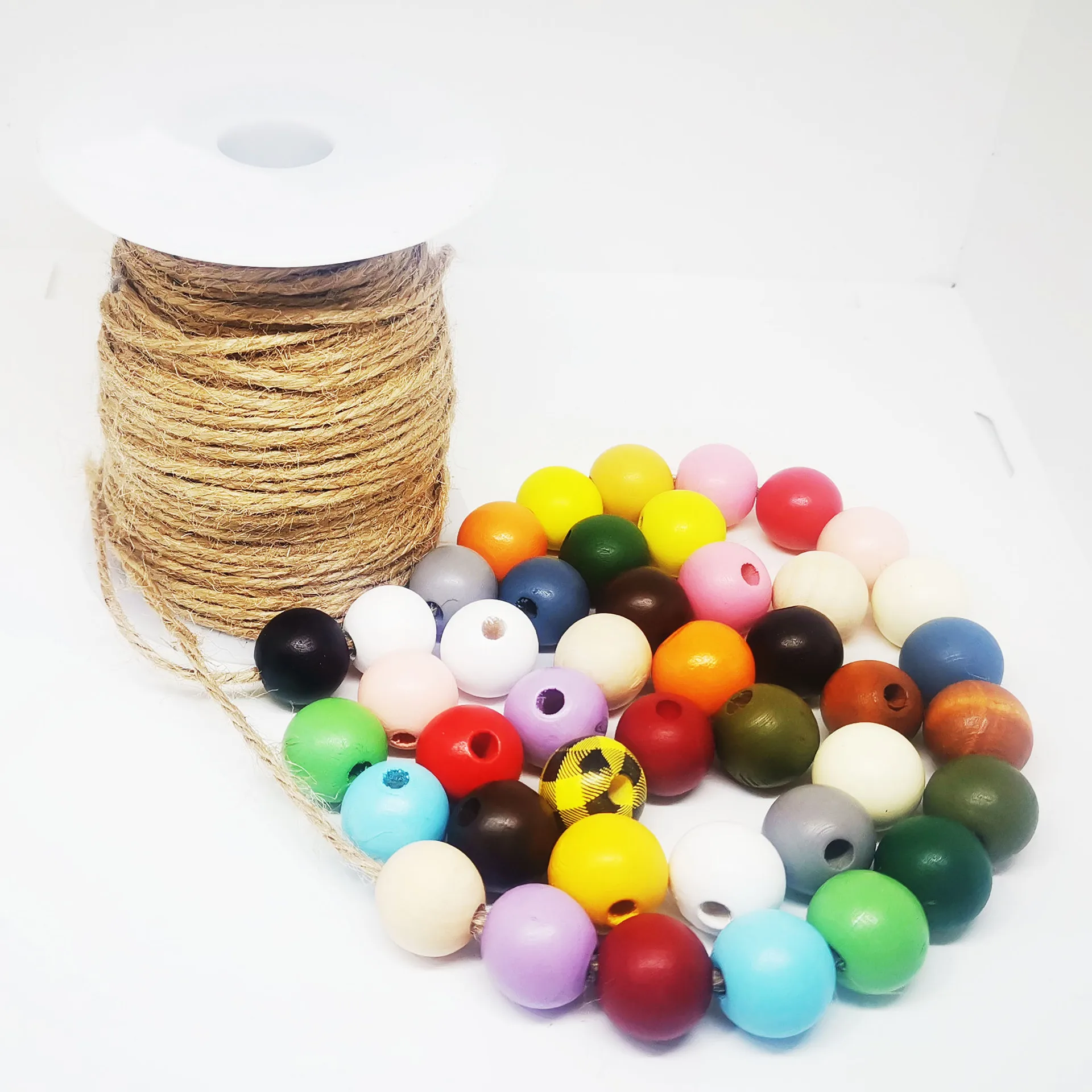 50 шт. Разноцветные деревянные бусины-разделители для DIY браслета ожерелья кисточки 16 мм деревянные бусины Экологичные украшения Детские иг... 
50 шт. Разноцветные деревянные бусины-разделители для DIY браслета ожерелья кисточки 16 мм деревянные бусины Экологичные украшения Детские иг...