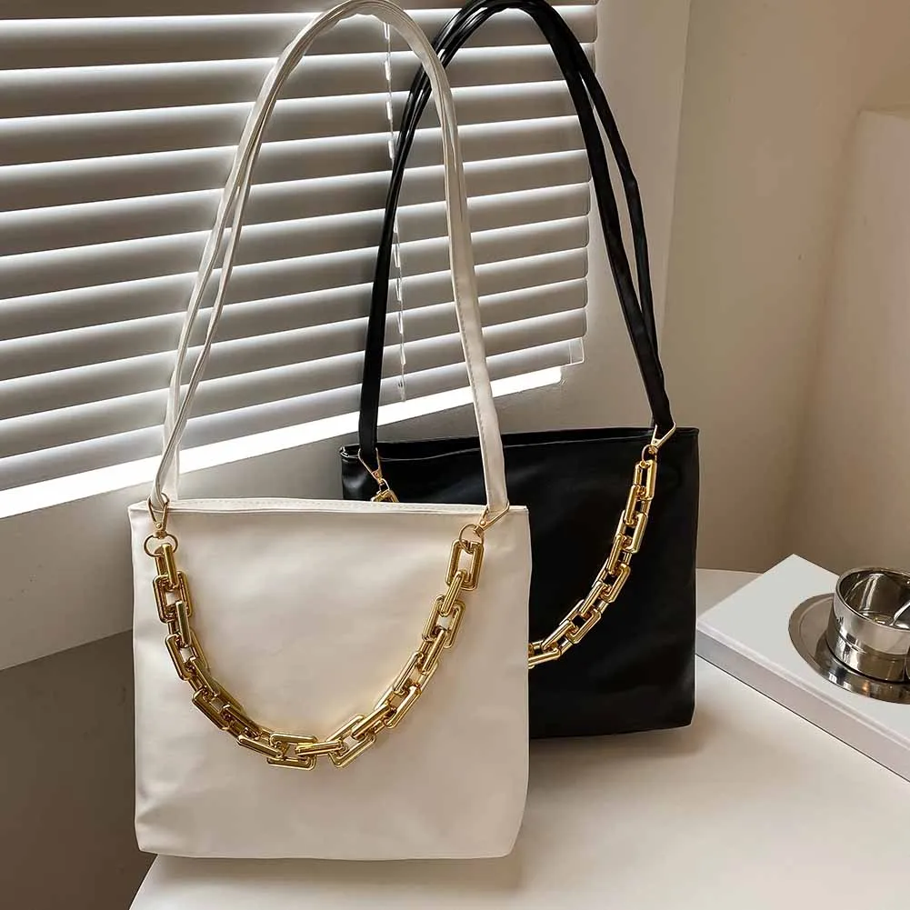 Fashion Women PU Leather Thick Chain Shoulder Underarm Bag Casual Ladies Solid Color Small Handbags Purse
Fashion Women PU Leather Thick Chain Shoulder Underarm Bag Casual Ladies Solid Color Small Handbags Purse