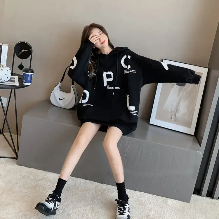 Autumn and winter 2021 new plush and thickened sweater women's Korean version ins loose and lazy student long sleeve Hooded Coat
Autumn and winter 2021 new plush and thickened sweater women's Korean version ins loose and lazy student long sleeve Hooded Coat