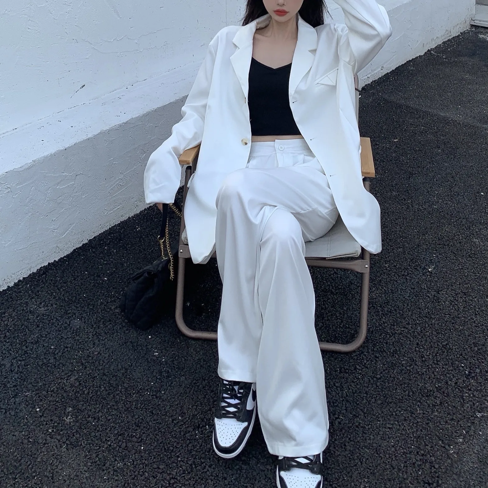 Женский брючный костюм, офисный Блейзер, однотонная куртка, элегантный жакет, Женский комплект из 2 предметов, облегающий наряд с поясом, брю...
Женский брючный костюм, офисный Блейзер, однотонная куртка, элегантный жакет, Женский комплект из 2 предметов, облегающий наряд с поясом, брю...