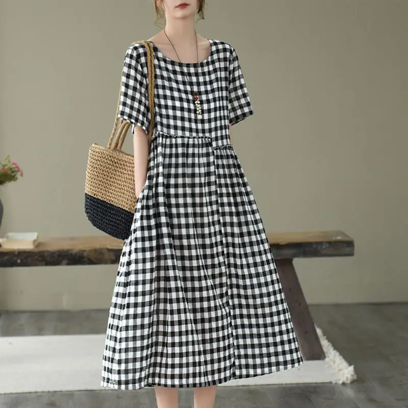 Closed waist tie retro literature and art summer plaid round collar woman elegant big place knee long skirt short sleeve cotton
Closed waist tie retro literature and art summer plaid round collar woman elegant big place knee long skirt short sleeve cotton