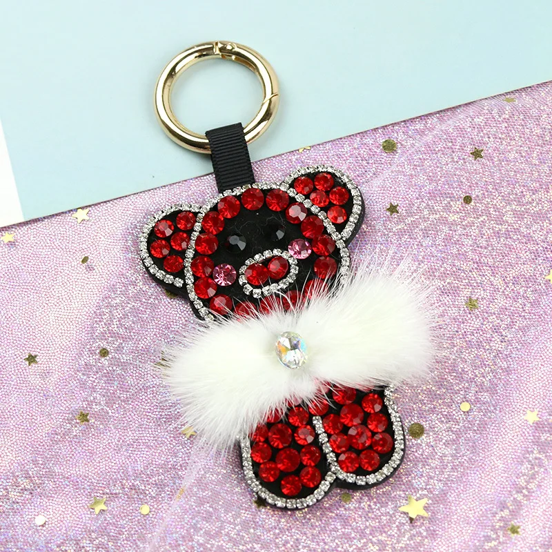 2020 Fashion Car Play Full Crystal Rhinestone Bear Key Chain Silver Plated Chain Keychain Bag Car Hanging Pendant Jewelry Wholes
2020 Fashion Car Play Full Crystal Rhinestone Bear Key Chain Silver Plated Chain Keychain Bag Car Hanging Pendant Jewelry Wholes