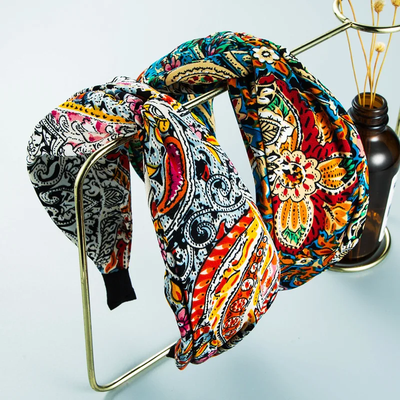Bohemian Headband Retro Pattern Printing Headband Western Style All-match Fabric Headband Cross Non-slip Hair Accessories 1pc
Bohemian Headband Retro Pattern Printing Headband Western Style All-match Fabric Headband Cross Non-slip Hair Accessories 1pc
