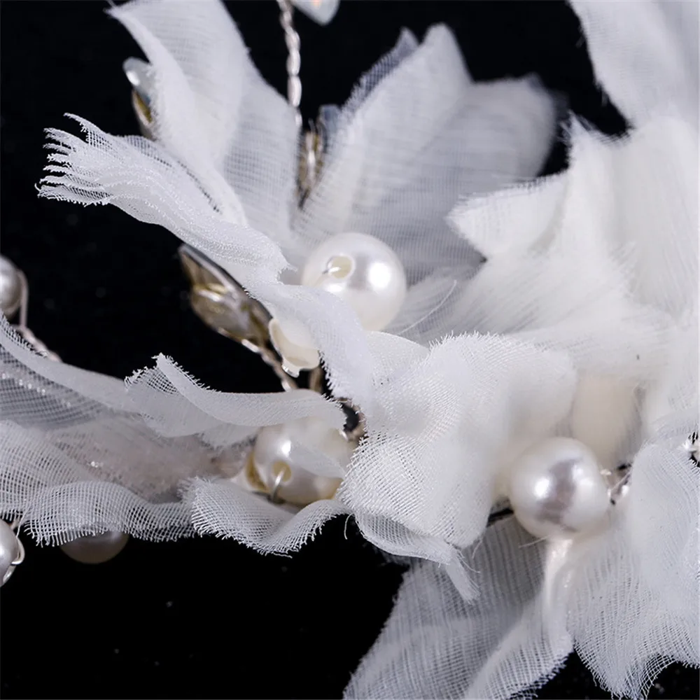 Bridal Jewelry Hand-woven Crystal Hair Band With White Flower Pearl Wedding Tiara
Bridal Jewelry Hand-woven Crystal Hair Band With White Flower Pearl Wedding Tiara