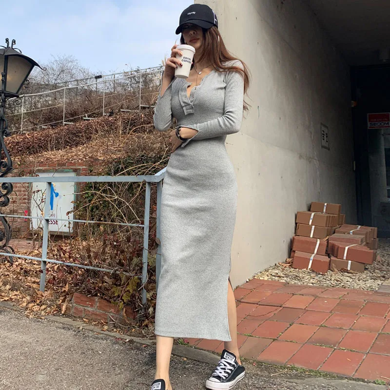 Autumn Winter Women Fashion Temperament Grace Knitting Dresses 2022 Korean New Female V-Neck Sexy Solid Color Long Sleeve Dress
Autumn Winter Women Fashion Temperament Grace Knitting Dresses 2022 Korean New Female V-Neck Sexy Solid Color Long Sleeve Dress