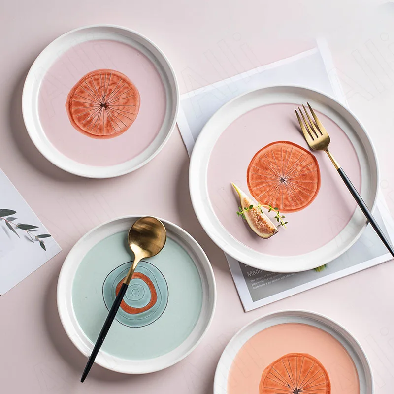 Современная керамическая тарелка для столовой, настольные тарелки-спагетти неправильной формы, креативный апельсиновый дизайн, десертный ...
Современная керамическая тарелка для столовой, настольные тарелки-спагетти неправильной формы, креативный апельсиновый дизайн, десертный ...