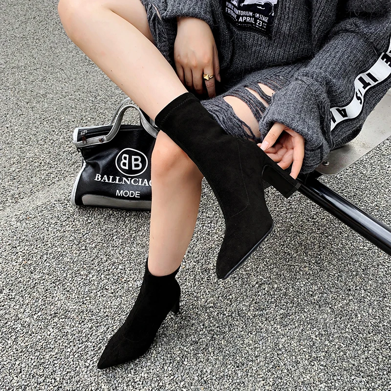 2021 Women Boots Fashion Zipper Thin High Heel Ankle Boots Suede Pointed Toe Short Boots Autumn Winter Shoes Lady
2021 Women Boots Fashion Zipper Thin High Heel Ankle Boots Suede Pointed Toe Short Boots Autumn Winter Shoes Lady