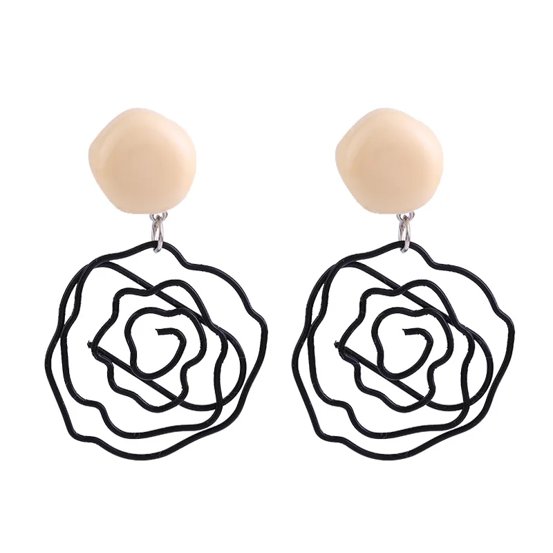 Vintage Hollow Out Black Rose Flower Statement Dangle Earrings Acrylic Round Clip On Earring Wendding Party Simple Jewelry Gift
Vintage Hollow Out Black Rose Flower Statement Dangle Earrings Acrylic Round Clip On Earring Wendding Party Simple Jewelry Gift