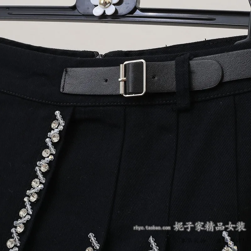 2021 Spring Summer Irregular Diamond Beaded Short Denim Skirt Korean Style New Slimming High Waist A- Line Pleated Mini Skirt
2021 Spring Summer Irregular Diamond Beaded Short Denim Skirt Korean Style New Slimming High Waist A- Line Pleated Mini Skirt