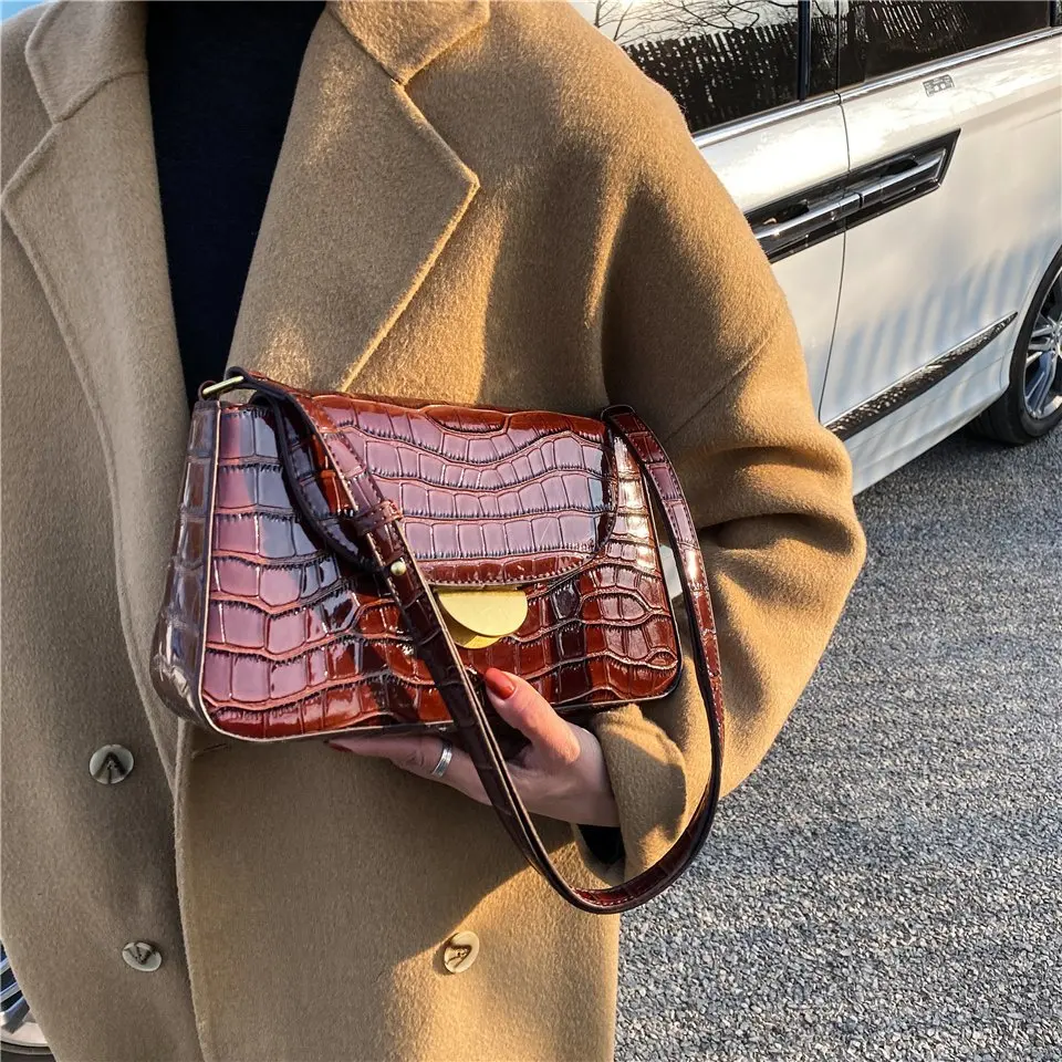 Trendy Handbags Women Large PU Leather Messenger Bag Crossbody Baguette Shoulder Bags Casual Style Solid Color Purse Quality
Trendy Handbags Women Large PU Leather Messenger Bag Crossbody Baguette Shoulder Bags Casual Style Solid Color Purse Quality