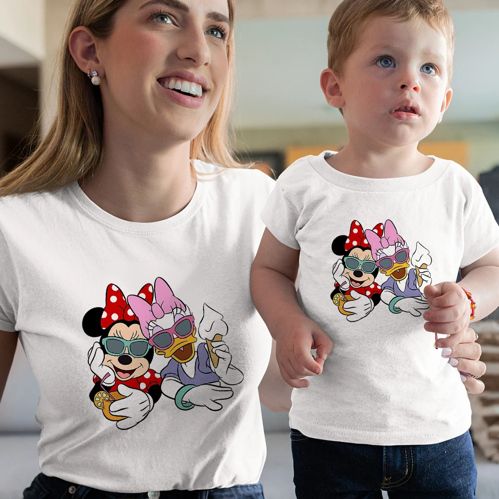 

Mother Kids Breast Disney Family T-Shirts Clothes Mom and Daughter Equal Bff Sister Shirts Best Friend Minnie and Daisy Outdoor