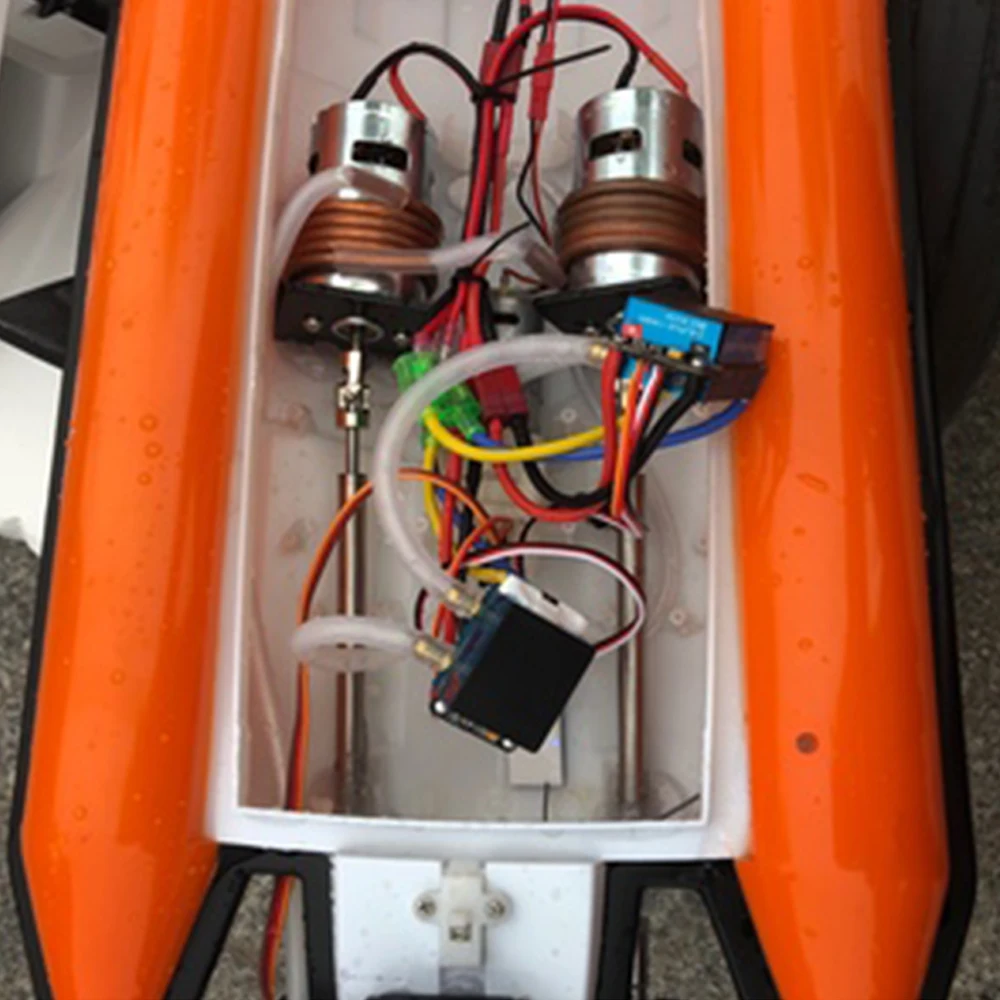 1set for RC Jet Boats 480A water-cooled brushed ESC+775 Motor+ four-bladed propeller D50mm+ cooling fan +S3003 steering gear
1set for RC Jet Boats 480A water-cooled brushed ESC+775 Motor+ four-bladed propeller D50mm+ cooling fan +S3003 steering gear