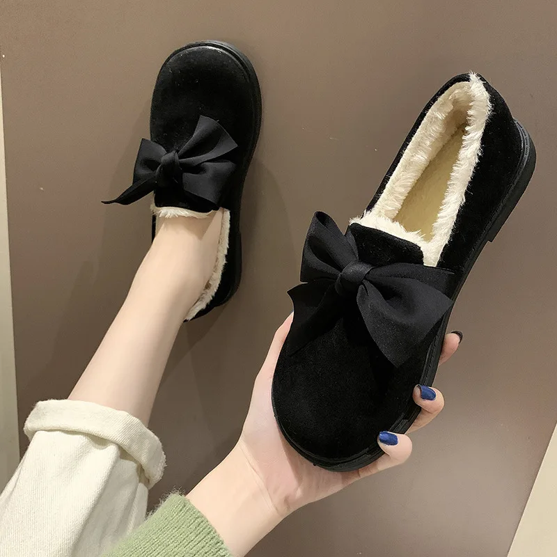 2020 Winter Women Shoes Flats Slip On Loafers Casual Bow Warm Woman Cotton Shoes Plush Female Footwear Non-slip Lady Botas Mujer 
2020 Winter Women Shoes Flats Slip On Loafers Casual Bow Warm Woman Cotton Shoes Plush Female Footwear Non-slip Lady Botas Mujer