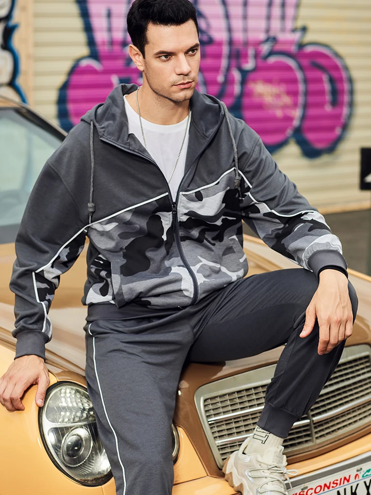 Men's Sets Hoodies+Pants Harajuku Army Pattern Sport Suits Casual Sweatshirts Tracksuit High-Quality 2021 New Autumn Daily Wear
Men's Sets Hoodies+Pants Harajuku Army Pattern Sport Suits Casual Sweatshirts Tracksuit High-Quality 2021 New Autumn Daily Wear