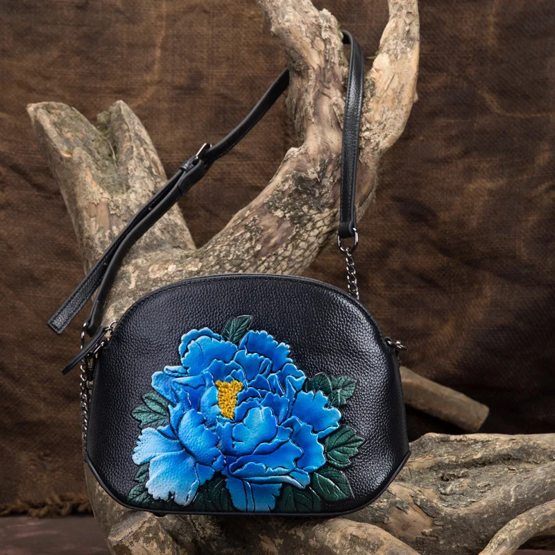 Mini Shell Bag 2022 New Retro Ladies Shoulder Bag Diagonal Hand-Embossed Hand-Painted Chain Bag Top Layer Cowhide Fashion
Mini Shell Bag 2022 New Retro Ladies Shoulder Bag Diagonal Hand-Embossed Hand-Painted Chain Bag Top Layer Cowhide Fashion