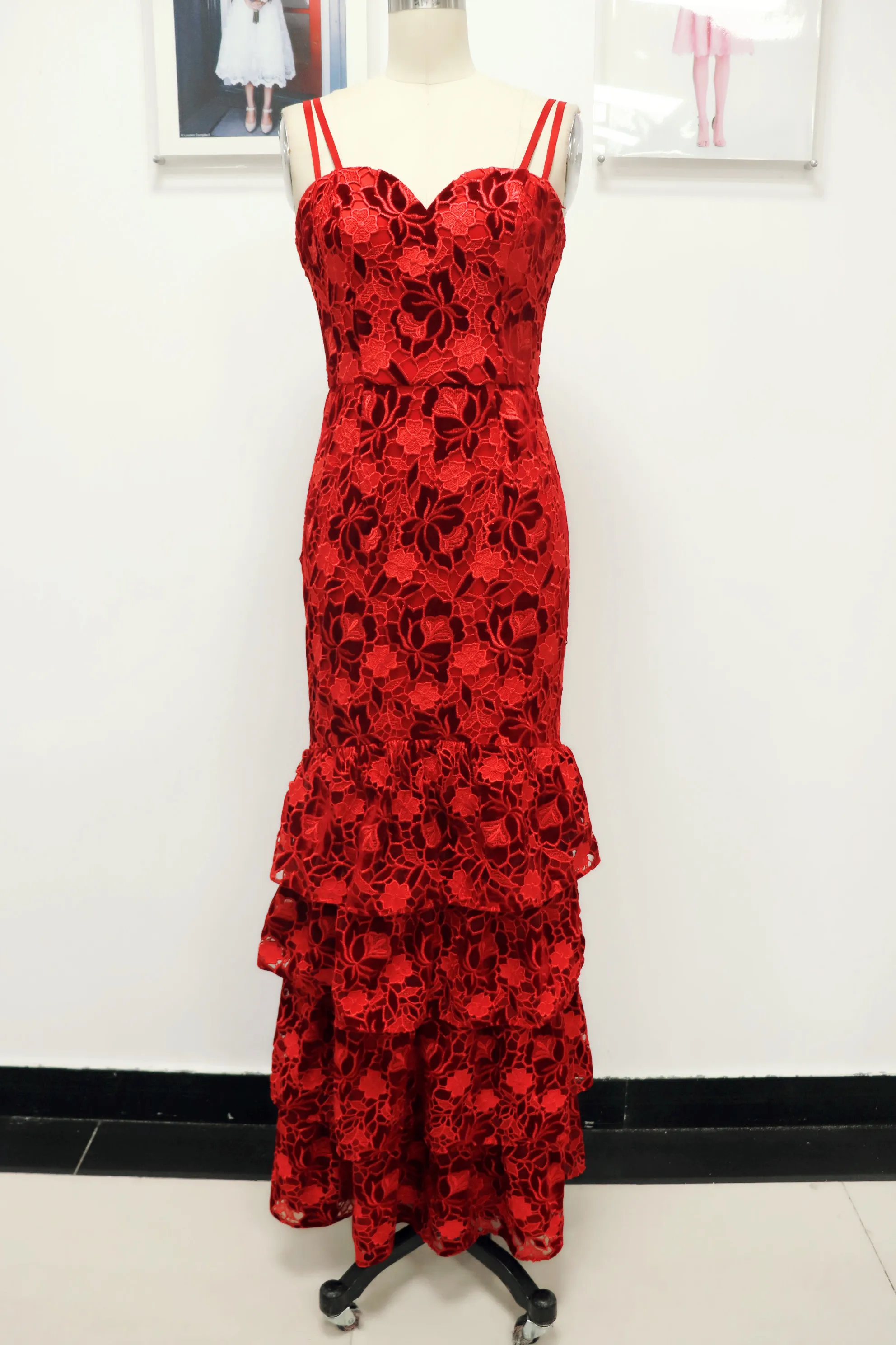 Fashion tight sexy wedding red color crochet maxi dress spaghetti strap long party evening dress
Fashion tight sexy wedding red color crochet maxi dress spaghetti strap long party evening dress