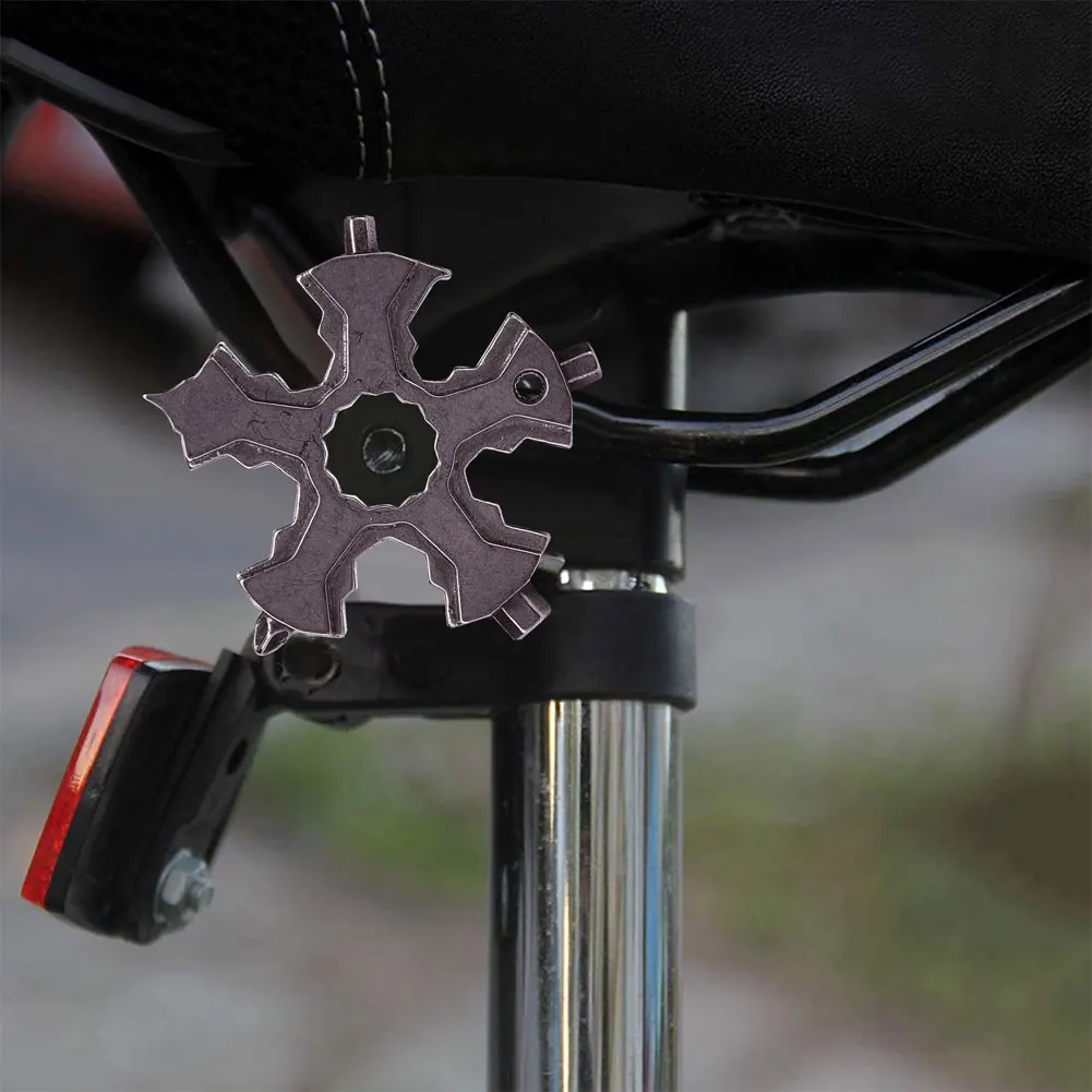Multifunctional Snowflake Wrench Outdoor Edc Tool for Bike Repairing 16 in 1 Keychain Pocket Tool Pentagonal Compact Portable
Multifunctional Snowflake Wrench Outdoor Edc Tool for Bike Repairing 16 in 1 Keychain Pocket Tool Pentagonal Compact Portable
