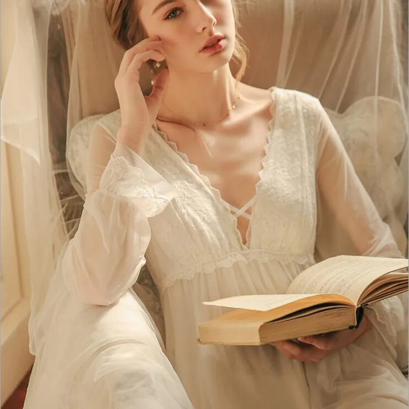 Princess Vintage Long Lace Nightgowns Women Spring Gauze Full Sleeves Night Dress Girls Sweet Lace Loungewear Home Dress Nightie
Princess Vintage Long Lace Nightgowns Women Spring Gauze Full Sleeves Night Dress Girls Sweet Lace Loungewear Home Dress Nightie