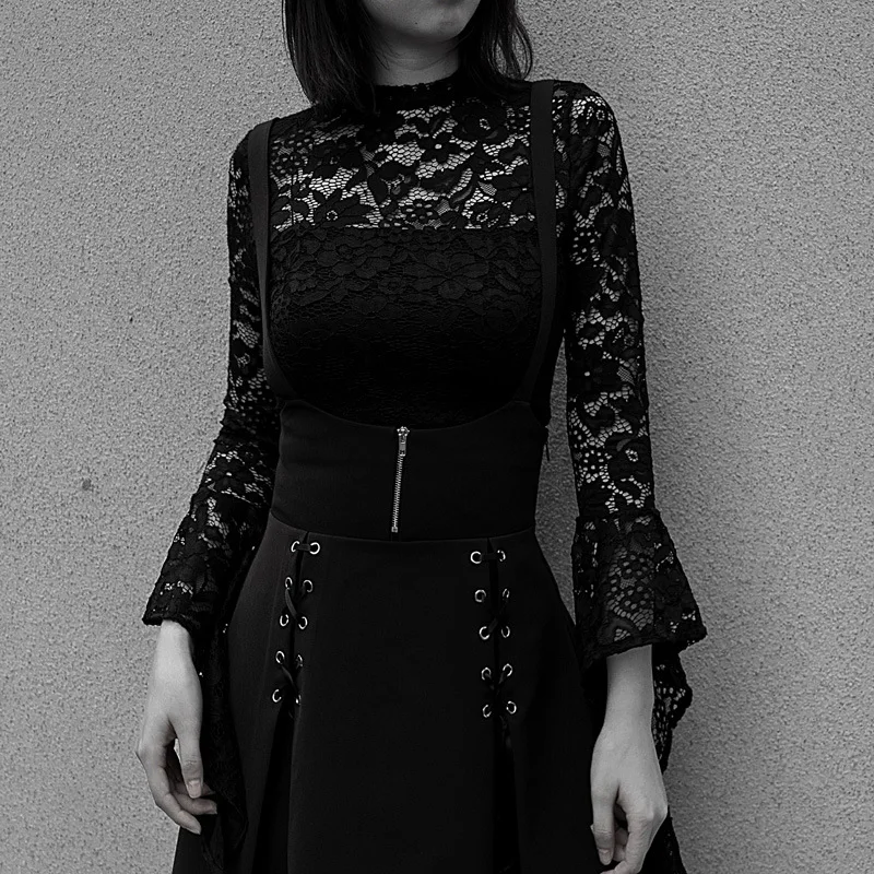 Фото Женские мини комбинезоны в стиле панк готика черный цвет на шнуровке сексуальные