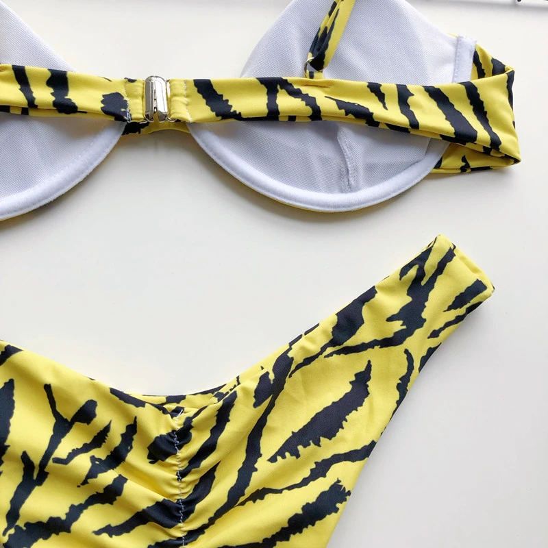 2021 new split bikini popular tie dye printed swimwear in Europe and America women's sexy steel support swimwear beach clothes
2021 new split bikini popular tie dye printed swimwear in Europe and America women's sexy steel support swimwear beach clothes