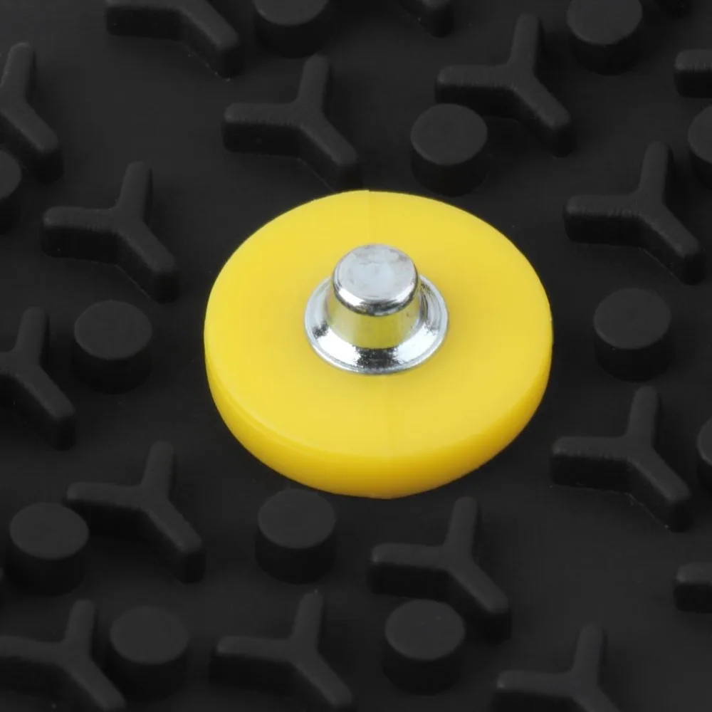 1/3pair Delicate Snow Ice Climbing Anti Slip Spikes Grips Crampon Cleats 5-Stud Shoes Cover fasten overshoes to your shoes 
1/3pair Delicate Snow Ice Climbing Anti Slip Spikes Grips Crampon Cleats 5-Stud Shoes Cover fasten overshoes to your shoes