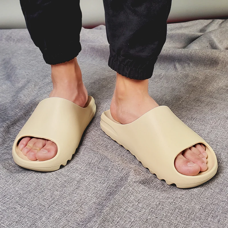 Summer Man Clappers Male Shoes Luxury Clapper Sandals 2021 Sneakers For Men Men's Beach Slippers Boy Sandal Flip Flops Swedish
Summer Man Clappers Male Shoes Luxury Clapper Sandals 2021 Sneakers For Men Men's Beach Slippers Boy Sandal Flip Flops Swedish