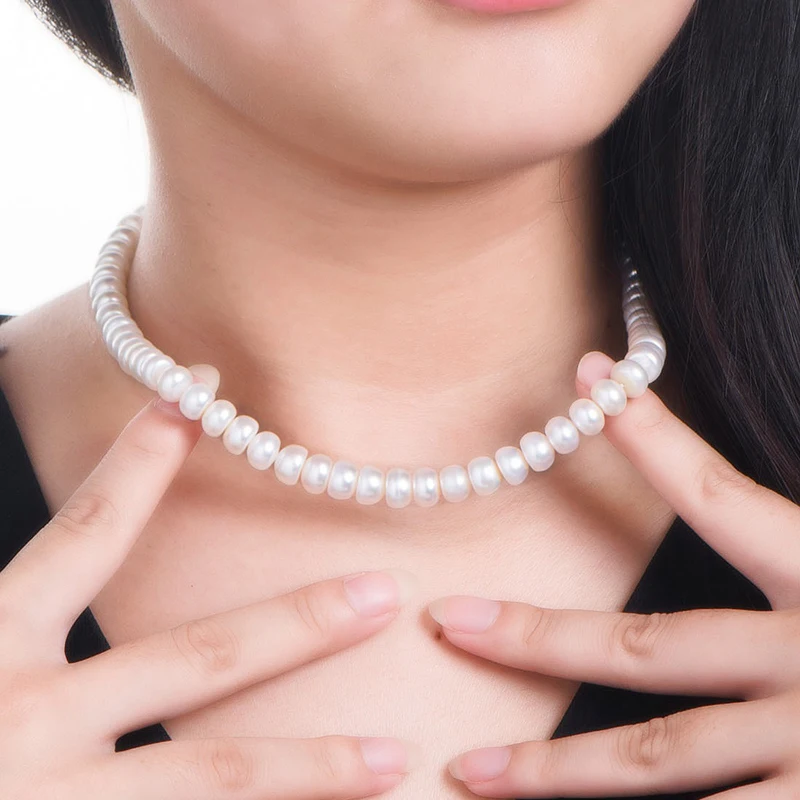 White collar necklace elegant big round pearl wedding jewelry lady temperament natural pearl necklace 
White collar necklace elegant big round pearl wedding jewelry lady temperament natural pearl necklace