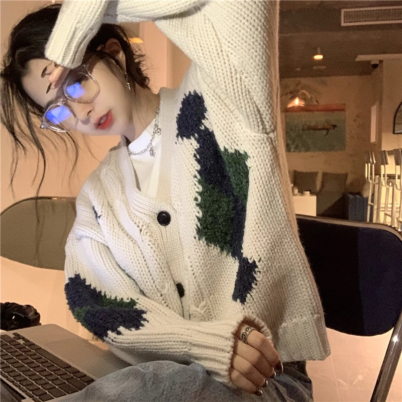 2020, , , , V
2020, , , , V