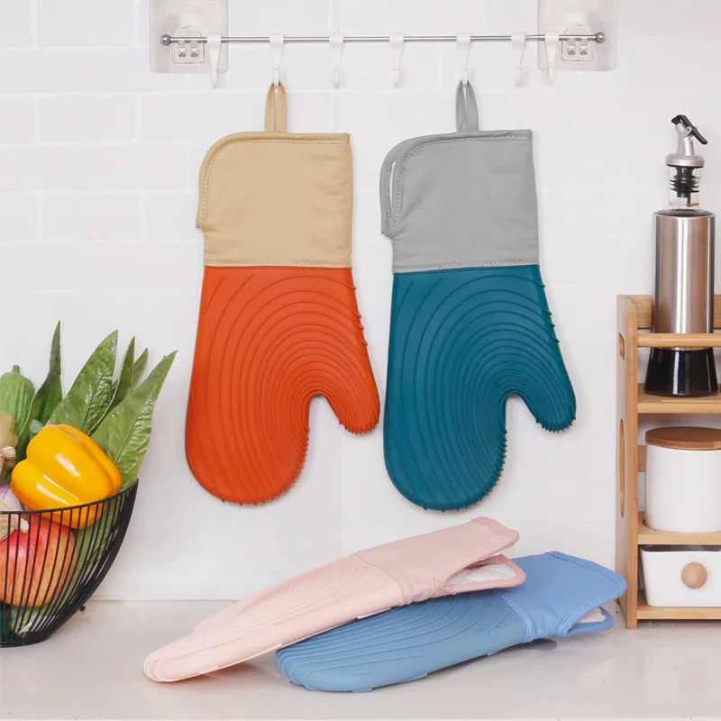 New Thickened Silicone Kitchen Gloves Heat Insulation Non-slip Microwave Oven Mitts Lined Cotton Gloves BBQ Kitchen Baking Tool 
New Thickened Silicone Kitchen Gloves Heat Insulation Non-slip Microwave Oven Mitts Lined Cotton Gloves BBQ Kitchen Baking Tool