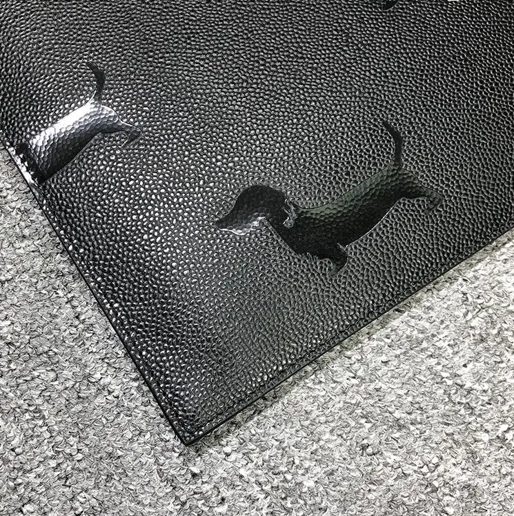 2021 Fashion TB Brand Briefcase Genuine Leather Messenger Bags Cowhide Puppy Pattern Casual Envelope Bag Men Women Hand Bags
2021 Fashion TB Brand Briefcase Genuine Leather Messenger Bags Cowhide Puppy Pattern Casual Envelope Bag Men Women Hand Bags