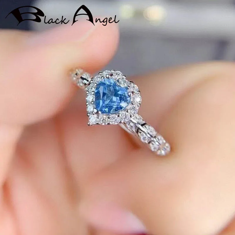BLACK ANGEL Ladies 925 Silver Heart Rings Romantic Love CZ Sea Blue Topaz For Women Bride Pave Zircon Gemstone Wedding Jewelry
BLACK ANGEL Ladies 925 Silver Heart Rings Romantic Love CZ Sea Blue Topaz For Women Bride Pave Zircon Gemstone Wedding Jewelry