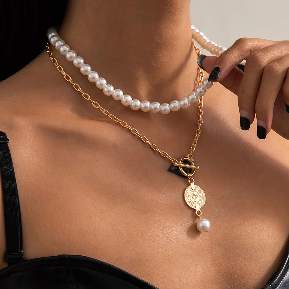 Lacteo Vintage Imitation Pearls Clavicle Chain Choker Necklace For Women 2021 Unusual Trendy Carved Coin Pendant Necklace
Lacteo Vintage Imitation Pearls Clavicle Chain Choker Necklace For Women 2021 Unusual Trendy Carved Coin Pendant Necklace