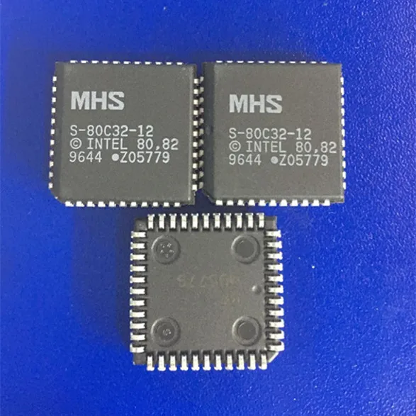Freeshipping 5PCS/LOT 80C32 S-80C32-12 PLCC44
Freeshipping 5PCS/LOT 80C32 S-80C32-12 PLCC44