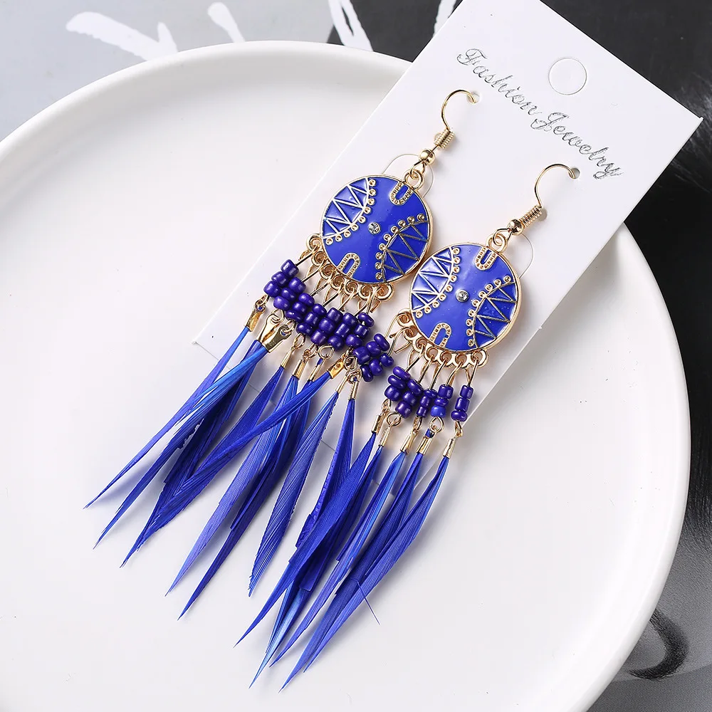 Bohemian Feather Tassel Hanging Earrings Dangle Red Blue Color Crystal Women Drop Earring 2021 Trendy Luxury Jewelry Gift Female
Bohemian Feather Tassel Hanging Earrings Dangle Red Blue Color Crystal Women Drop Earring 2021 Trendy Luxury Jewelry Gift Female