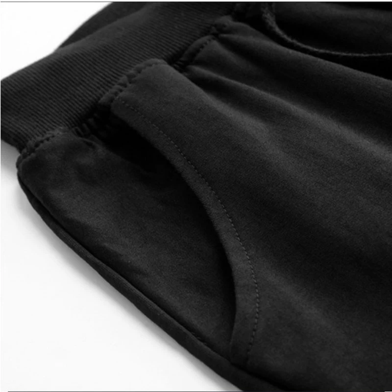 Summer Men's shorts Casual Loose Trousers Sports Shorts Loose Casual Pants Cotton Short Pants New 4XL
Summer Men's shorts Casual Loose Trousers Sports Shorts Loose Casual Pants Cotton Short Pants New 4XL