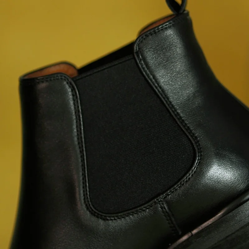 Handmade Chelsea Boots Women 2021 Autumn Winter New Fashion Genuine Leather Slip On Platform Short Boot Black Booties Size 33-40
Handmade Chelsea Boots Women 2021 Autumn Winter New Fashion Genuine Leather Slip On Platform Short Boot Black Booties Size 33-40