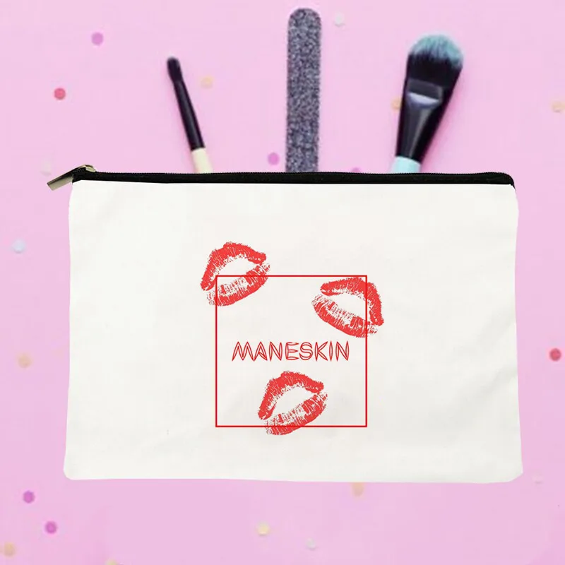 Women Maneskin kiss Printed Make up bag Fashion Women Cosmetics Organizer Bag for Travel Colorful Storage Bag for Lady Bag
Women Maneskin kiss Printed Make up bag Fashion Women Cosmetics Organizer Bag for Travel Colorful Storage Bag for Lady Bag