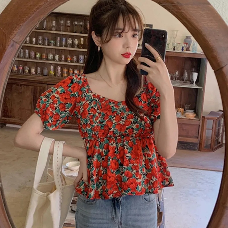 Women's Floral Printed Blouses Square Collar Beach Style Short Sleeve Korean Style Shirts.,
Women's Floral Printed Blouses Square Collar Beach Style Short Sleeve Korean Style Shirts.,