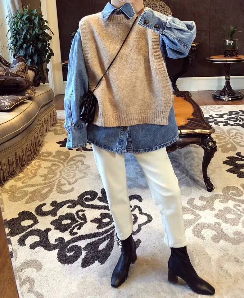 Cowboy Shirt Women's Autumn and Winter Thick Jeans Shirt Retro Students Long Sleeve Denim Blouse with Belt Loose Coats
Cowboy Shirt Women's Autumn and Winter Thick Jeans Shirt Retro Students Long Sleeve Denim Blouse with Belt Loose Coats