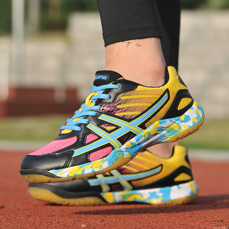 Lovers Lightweight Tennis Shoes Badminton Colorful Competition Training Shock Absorption Non-slip Wear-resistant Breathable
Lovers Lightweight Tennis Shoes Badminton Colorful Competition Training Shock Absorption Non-slip Wear-resistant Breathable