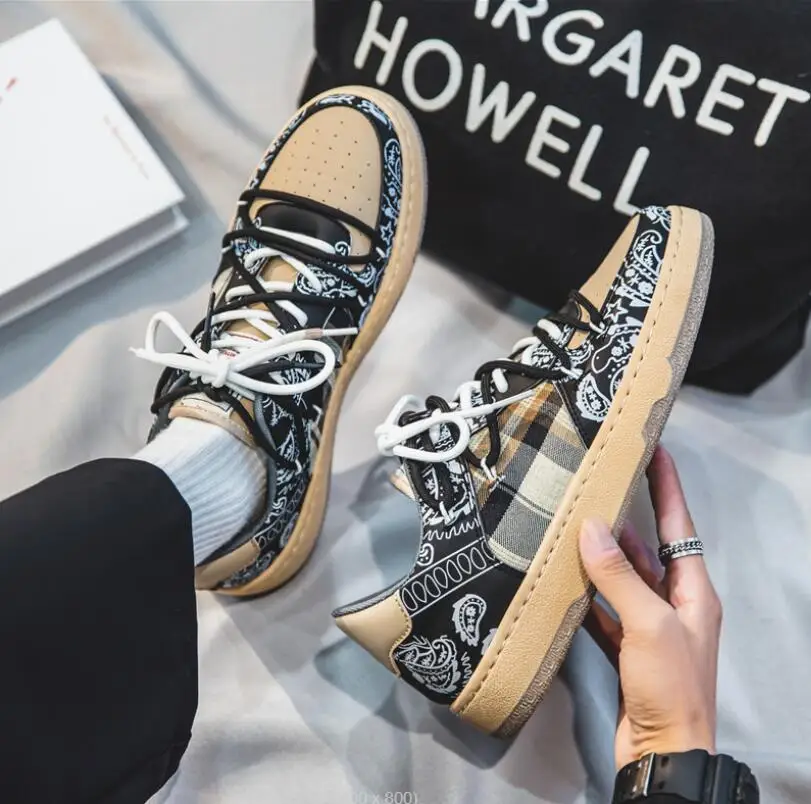 2021 New Cashew Flower Street Dance Men Women Sneakers Thick-Soled Couple Shoes Women's Fashion All-Match Running Casual Shoes
2021 New Cashew Flower Street Dance Men Women Sneakers Thick-Soled Couple Shoes Women's Fashion All-Match Running Casual Shoes