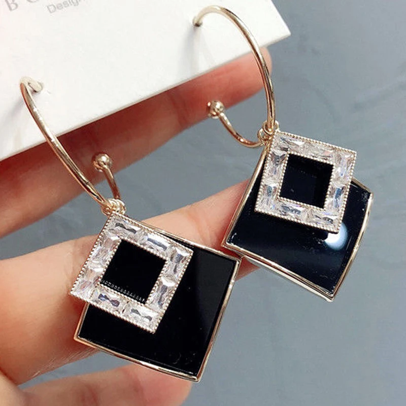 Women's earrings korean style earrings Black square round earring net red Bling Zircon Stone Stud Earrings Statement Earrings
Women's earrings korean style earrings Black square round earring net red Bling Zircon Stone Stud Earrings Statement Earrings