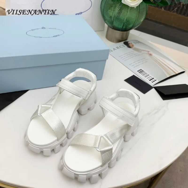 Rome New Trifle Bottom Beach Shoes 2021 Summer Gear Thick Bottom Velcro Sandals Fashion Sports Sandals Women
Rome New Trifle Bottom Beach Shoes 2021 Summer Gear Thick Bottom Velcro Sandals Fashion Sports Sandals Women